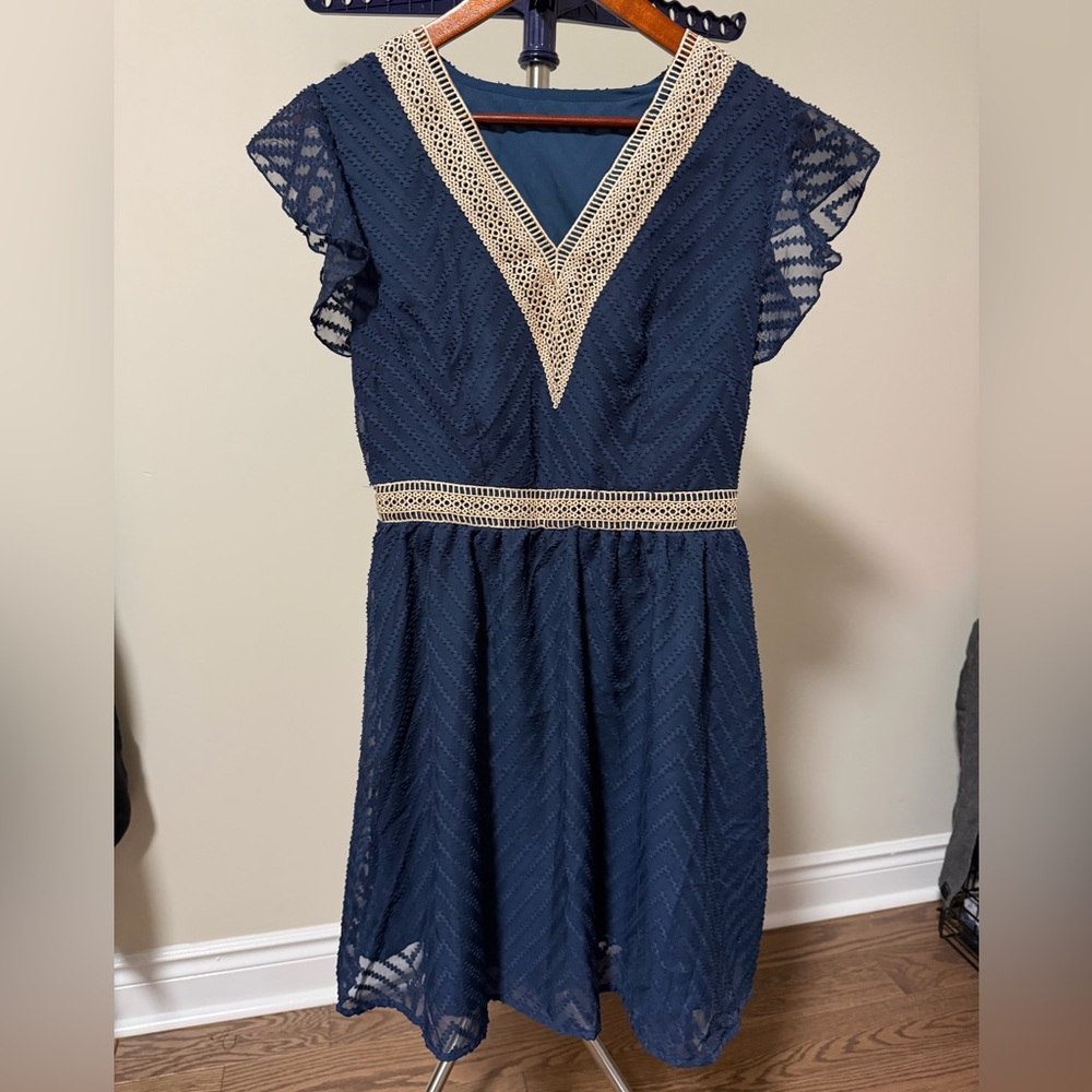 Cupshe Navy and Beige Mini Dress